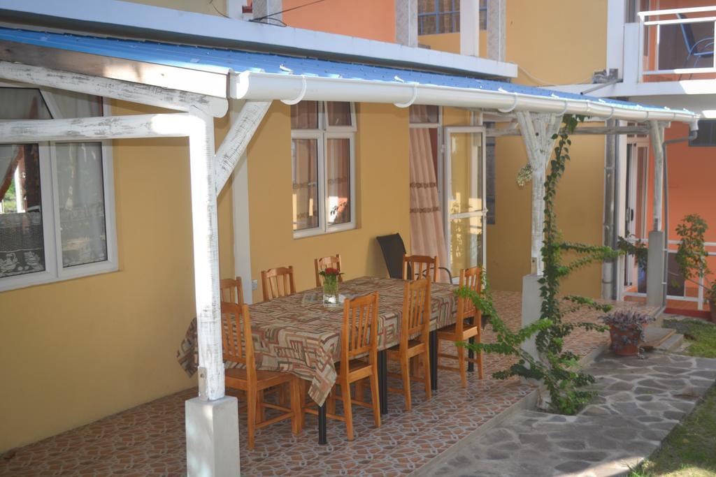 Merlin Guest House Nouvelle Decouverte Exterior photo